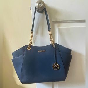 MICHAEL KORS Jet Set Large Saffiano Leather Shoulder Bag in Navy Blue💙